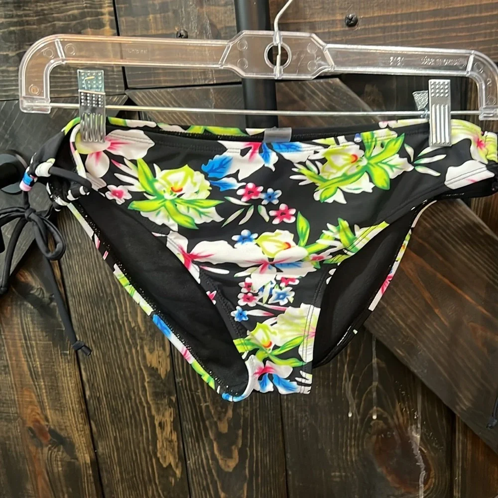 2 Piece Tankini Swim Suit M Black Floral Tropical Tummy Cover 2pc. Full Coverage